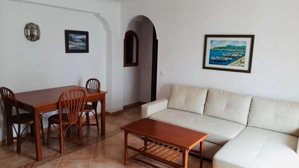 Apartamentos Balcon De Carabeo Nerja Ngoại thất bức ảnh
